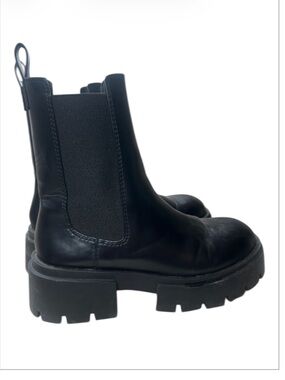 H&M Black Chunky Chelsea Lug Sole Boots EU Size 40